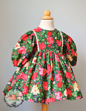 Load image into Gallery viewer, Green Vintage Christmas - 3T RTS